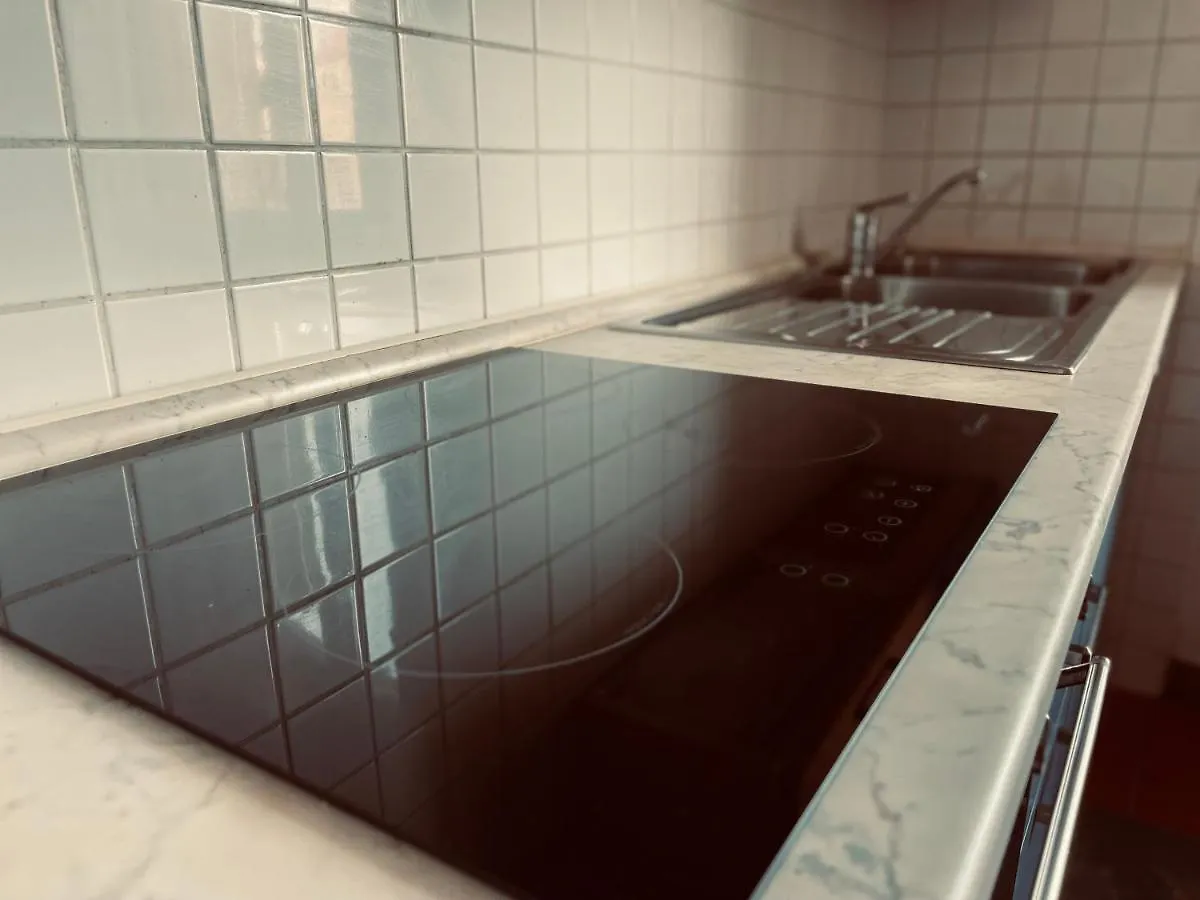 Apartment Incantevole Appartamento Con Doccia Idromassaggio Livorno Italy