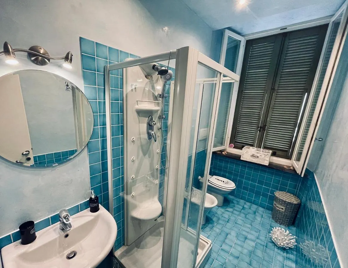 Incantevole Appartamento Con Doccia Idromassaggio Livorno Apartment